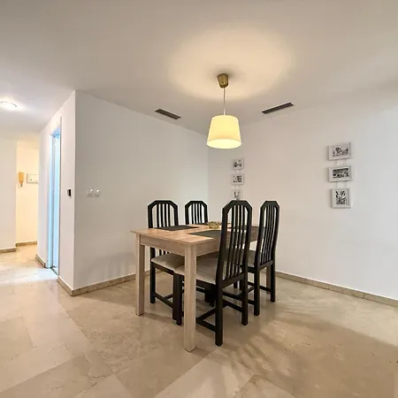 Con Terraza En El Corazon De Centro Appartement Marbellac